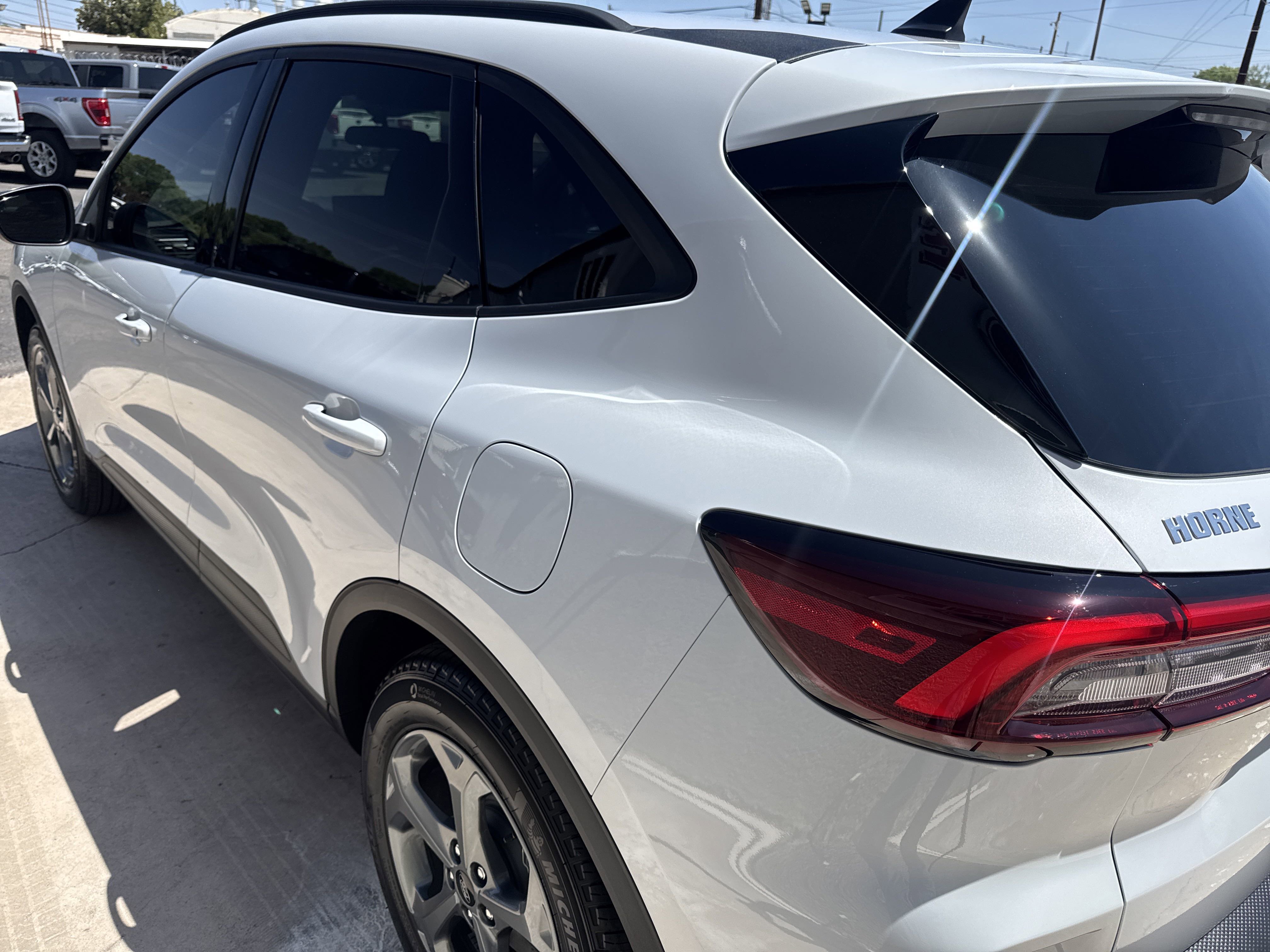 2025 Ford Escape ST-Line photo 3
