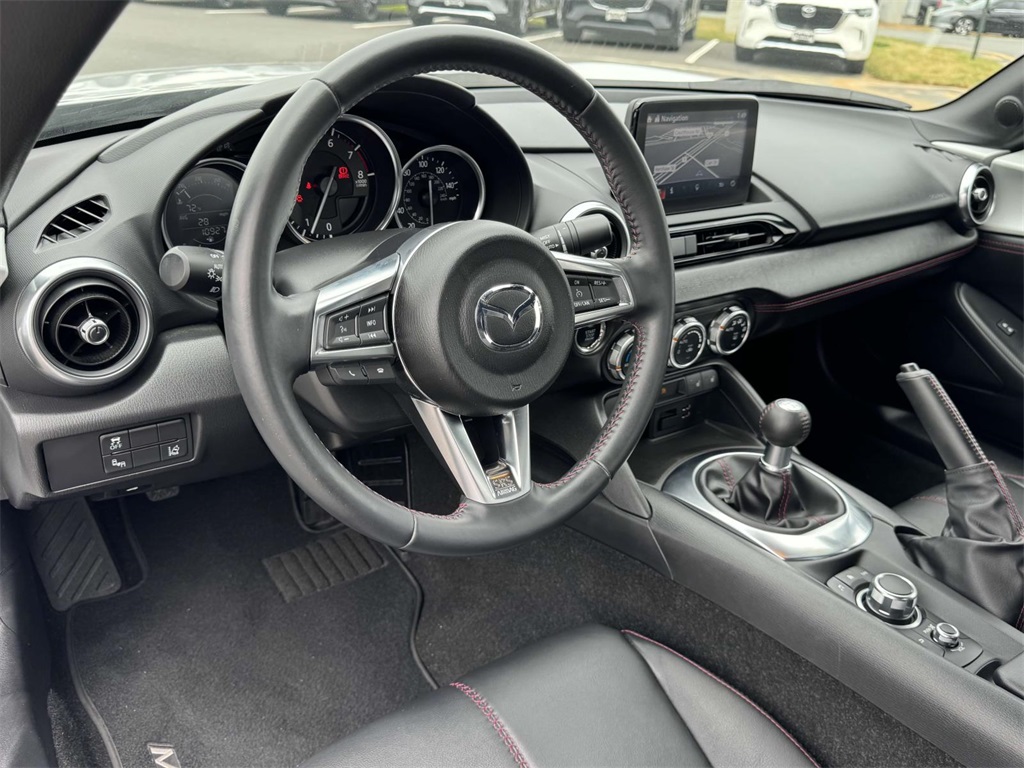 2018 Mazda MX-5 Miata Miata Grand Touring photo 2