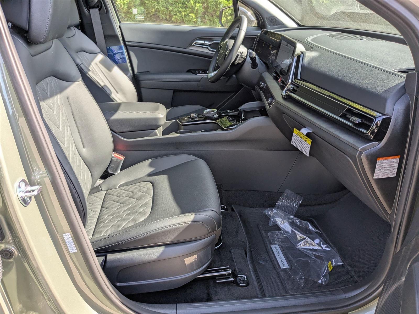 2025 Kia Sportage Plug-In Hybrid X-Line photo 35