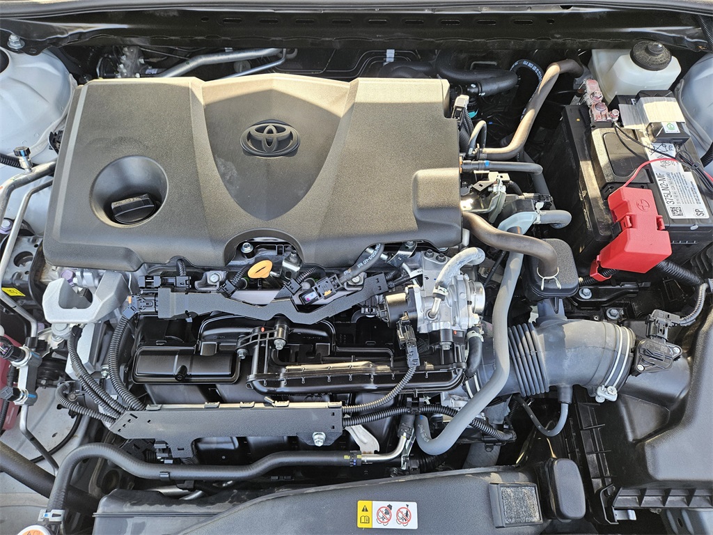 2022 Toyota Camry LE photo 26
