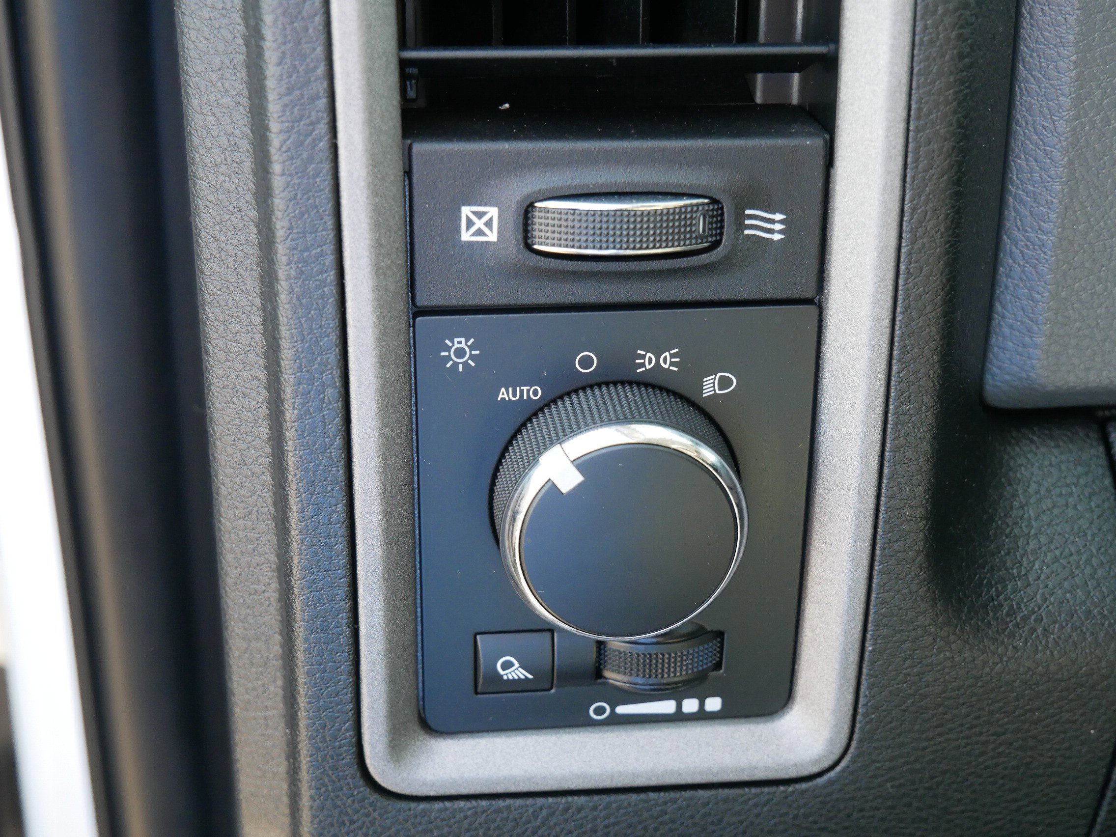 2018 Ram 2500 Tradesman photo 18