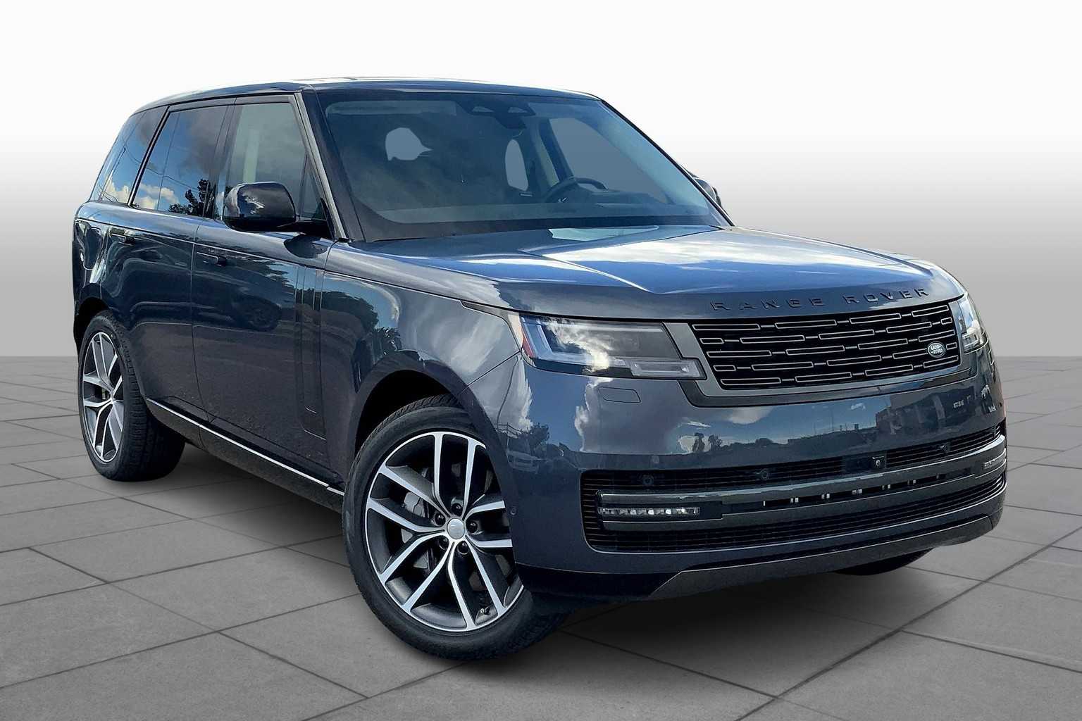 2024 Land Rover Range Rover SE photo 2