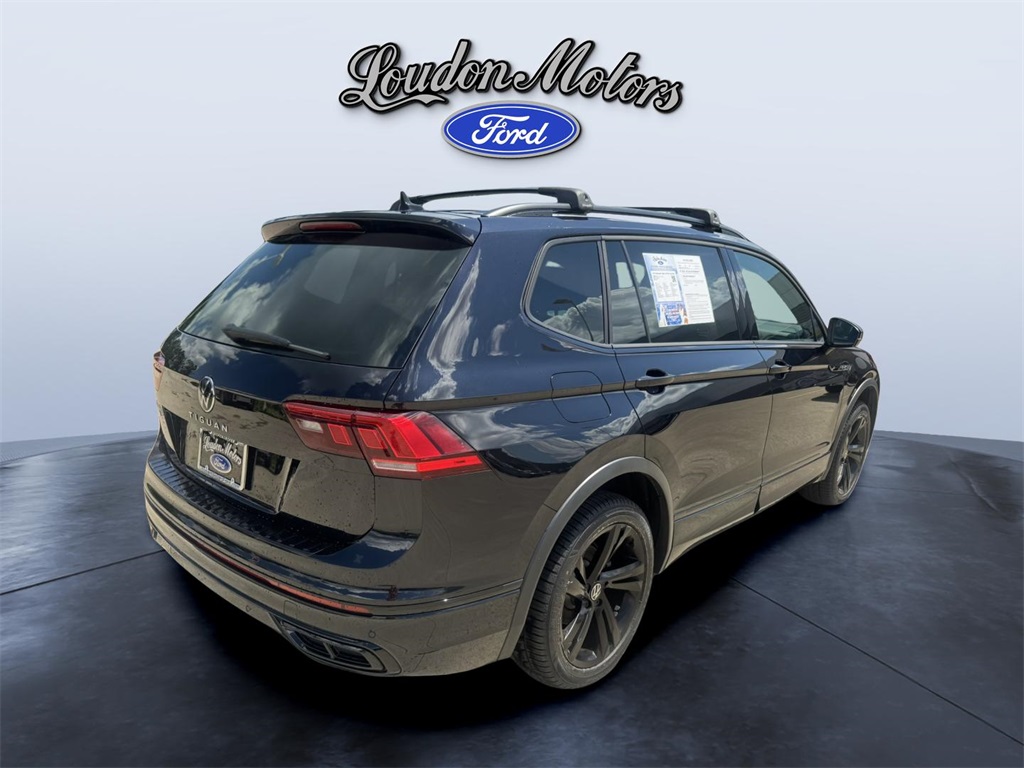 2023 Volkswagen Tiguan SE R-Line Black photo 4