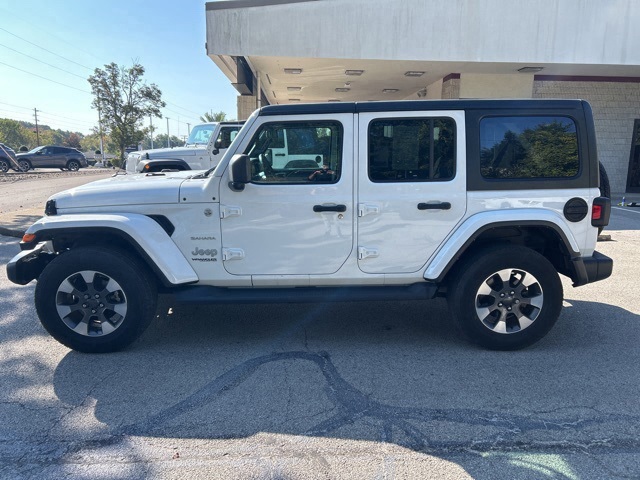 2022 Jeep Wrangler Unlimited Sahara photo 2