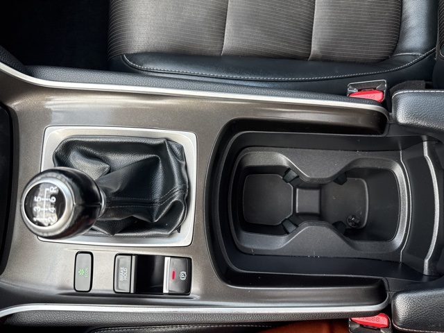 2018 Honda Accord Sport 2.0T photo 25