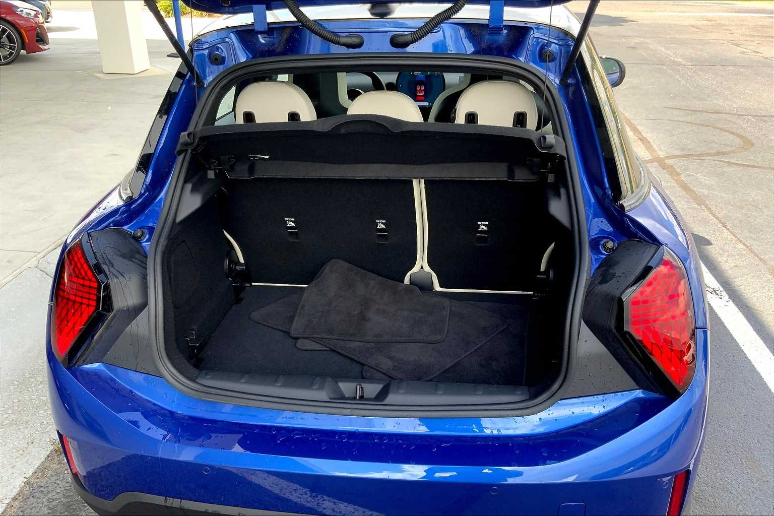 2025 Mini Cooper 4 Door Hardtop S photo 31