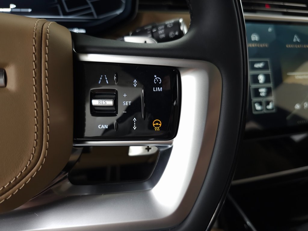 2025 LAND ROVER RANGE ROVER - Image 17