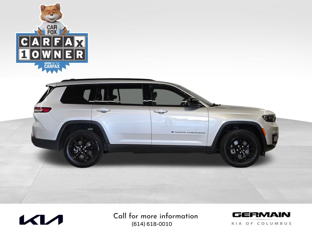 2024 Jeep Grand Cherokee Altitude photo 3