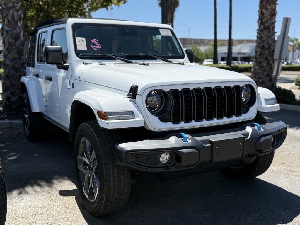 Used 2024 White Jeep Sport S 4xe image 1