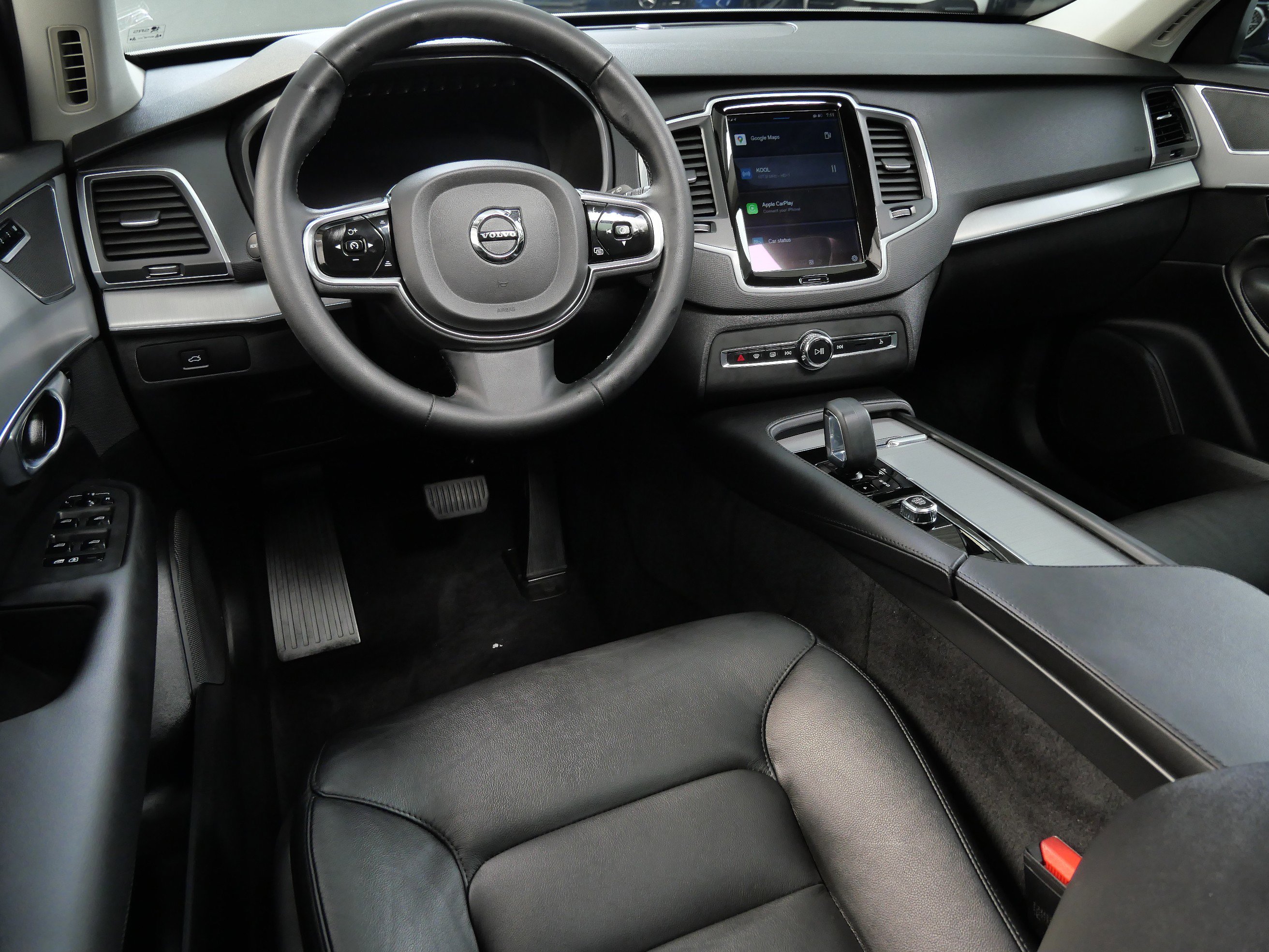 2024 Volvo XC90 Core photo 2