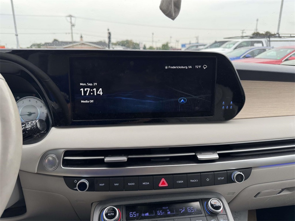 2024 Hyundai Palisade Limited photo 17