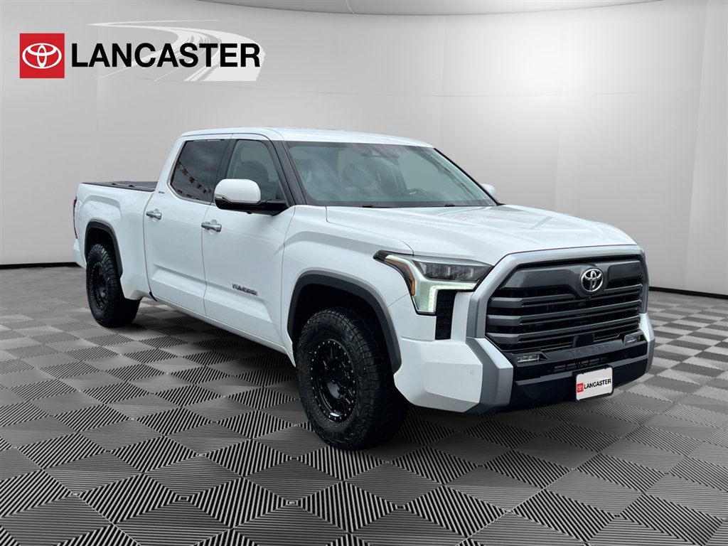 2022 Toyota Tundra Limited's photo