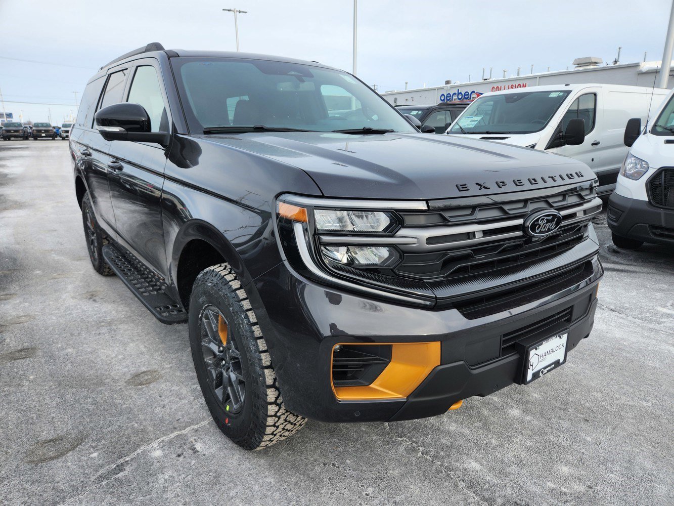 2025 Ford Expedition Tremor's photo