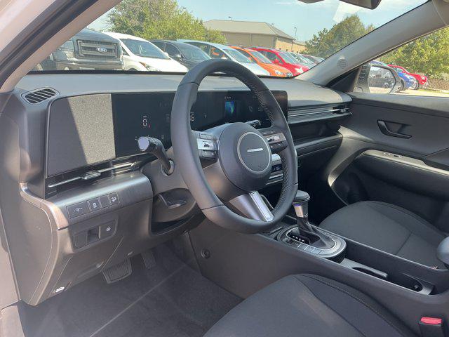 2026 Hyundai Kona SEL photo 4