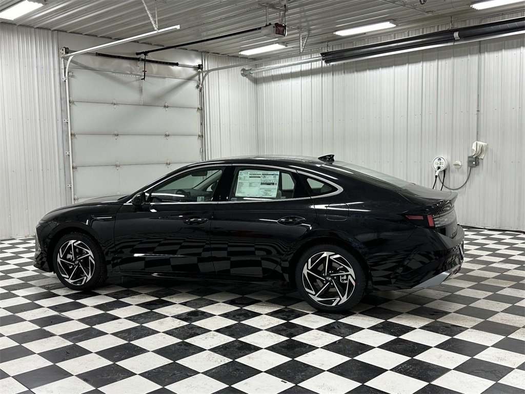 Used 2024 Hyundai Sonata SEL with VIN KMHL14JA9RA354322 for sale in Rochester, Minnesota