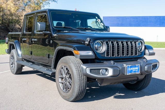 2024 Jeep Gladiator Sport photo 4