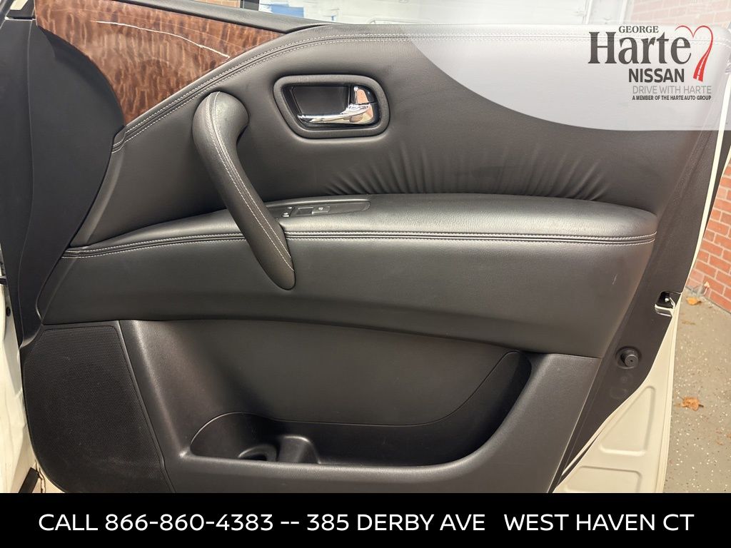 2018 Nissan Armada Platinum photo 30