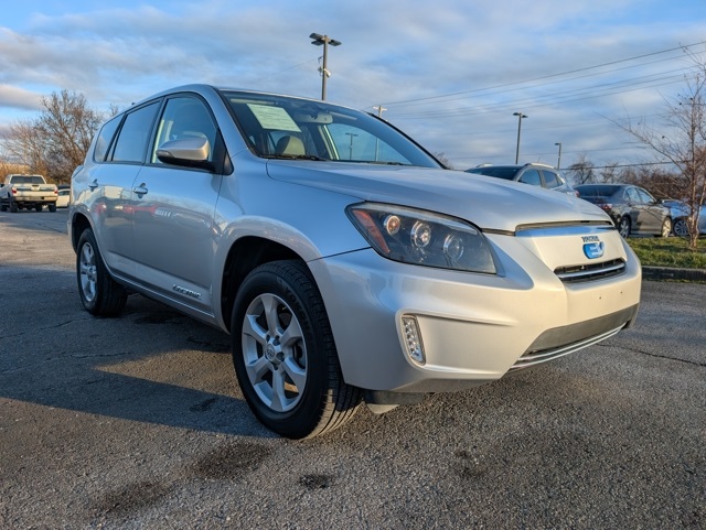 2014 Toyota RAV4 EV's photo