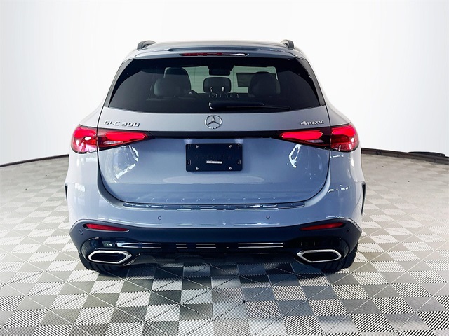 2026 Mercedes Benz GLC 300 4MATIC photo 5