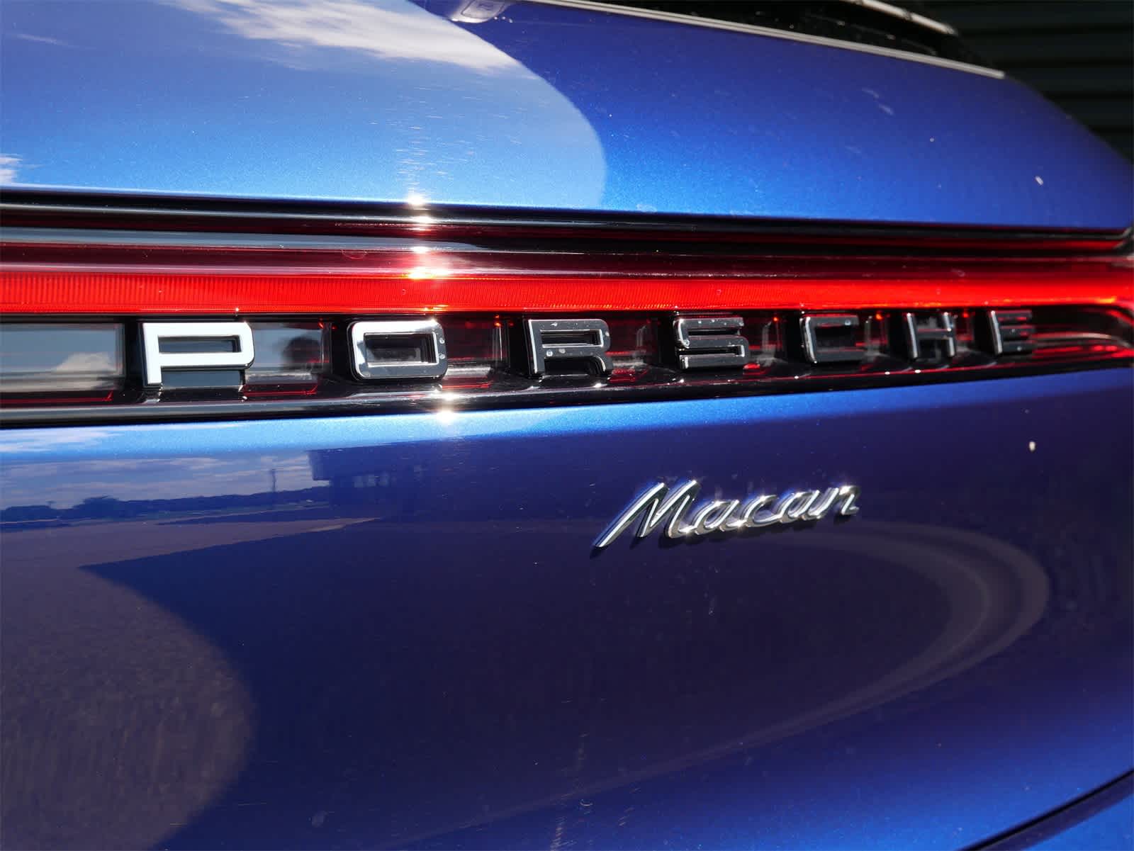 2025 Porsche Macan photo 20