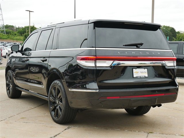 2022 Lincoln Navigator L Reserve photo 2