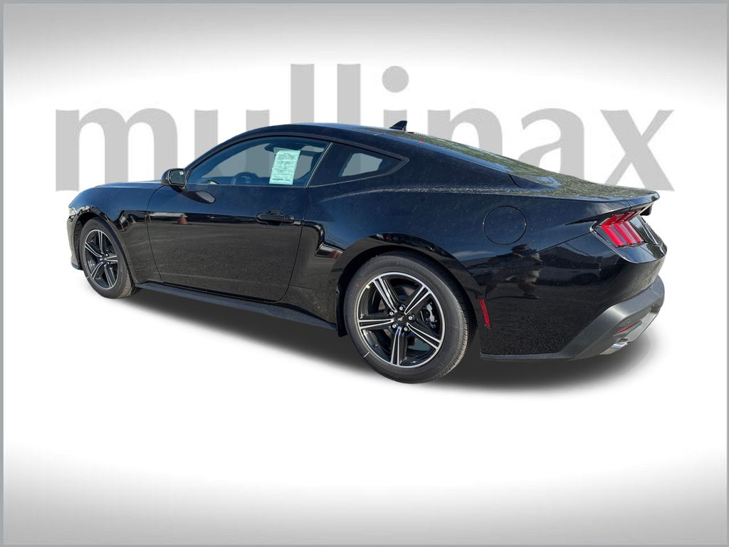 2025 Ford Mustang EcoBoost photo 3