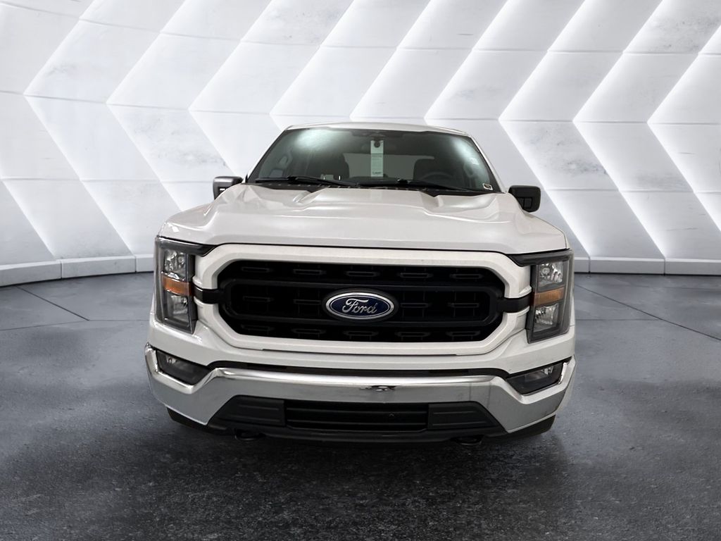 2023 Ford F-150 XLT photo 2