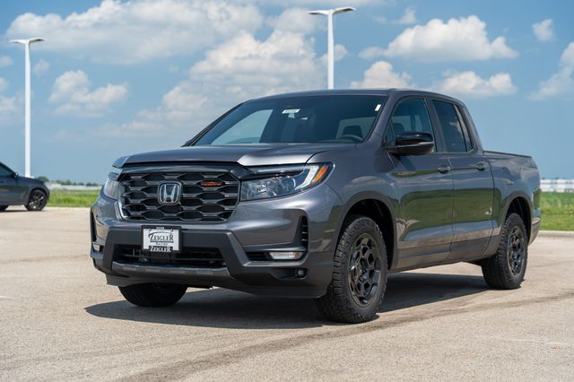 2025 Honda Ridgeline TrailSport photo 3