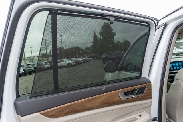2024 Volkswagen Atlas SE Technology photo 17