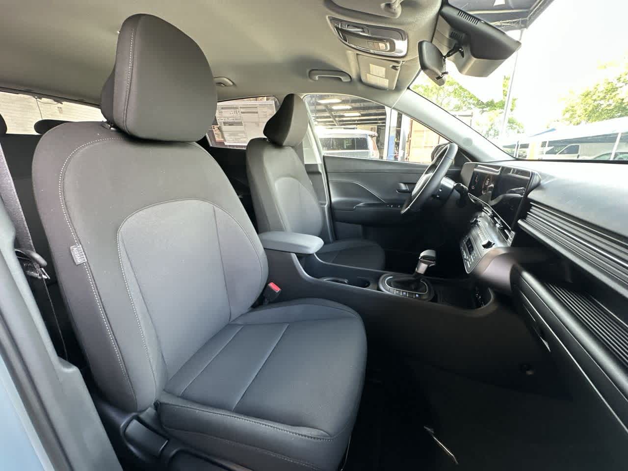 2026 Hyundai Kona SEL photo 25