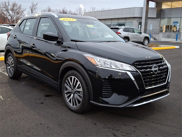 2023 Nissan Kicks SV photo 2
