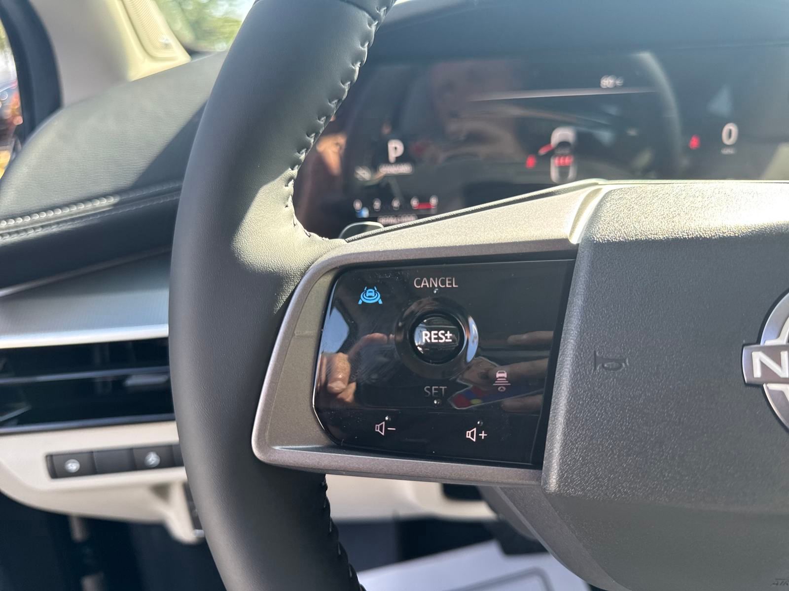2025 Nissan Murano SL photo 16