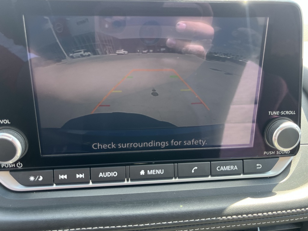2023 Nissan Rogue SV photo 11