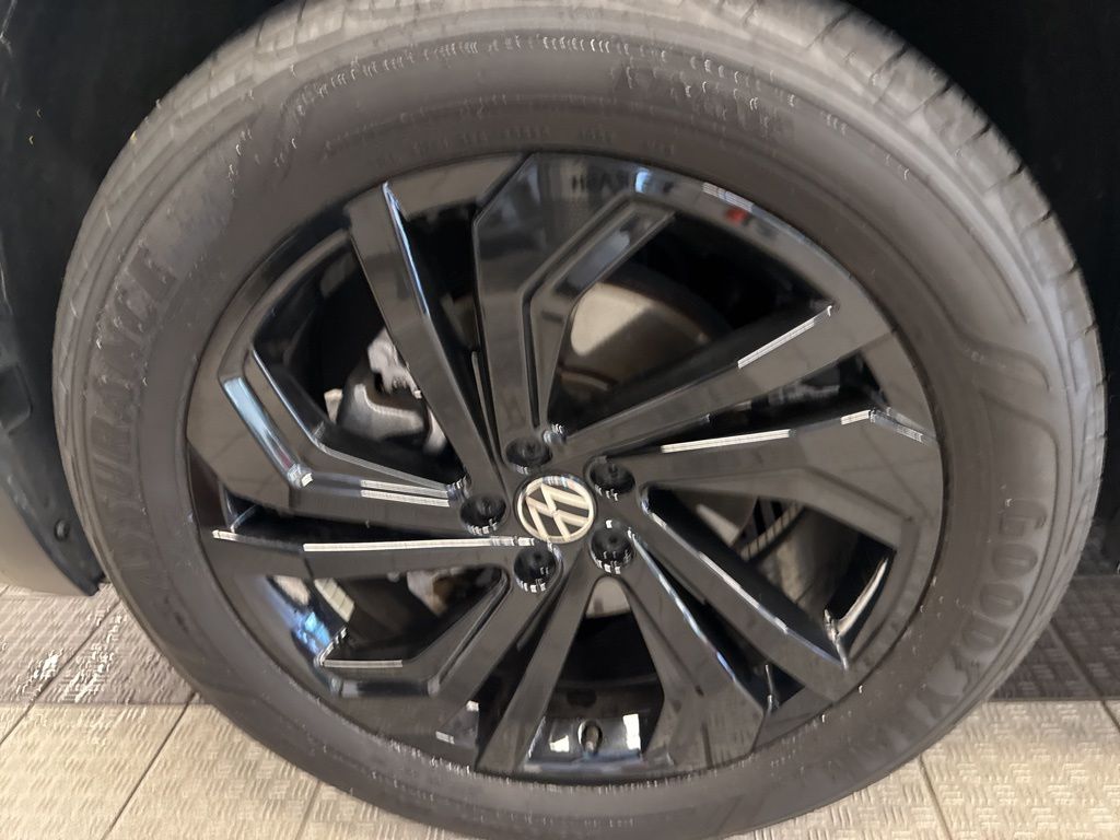 2022 Volkswagen Atlas V6 SE Technology photo 4