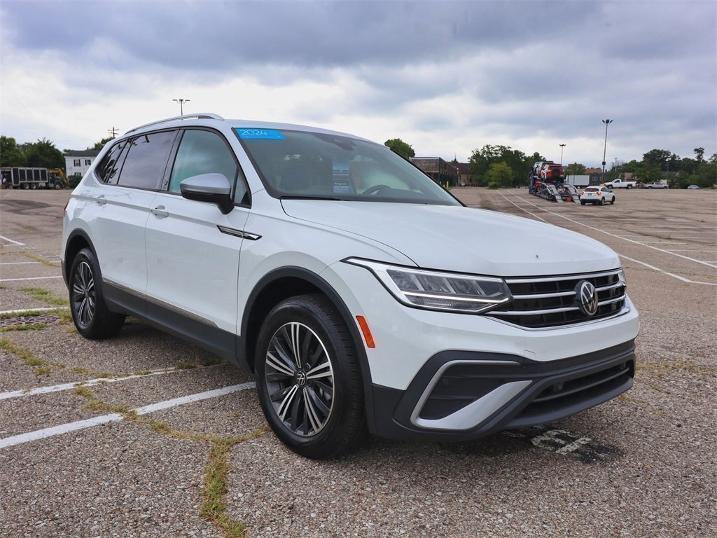 2024 Volkswagen Tiguan Wolfsburg Edition photo 6