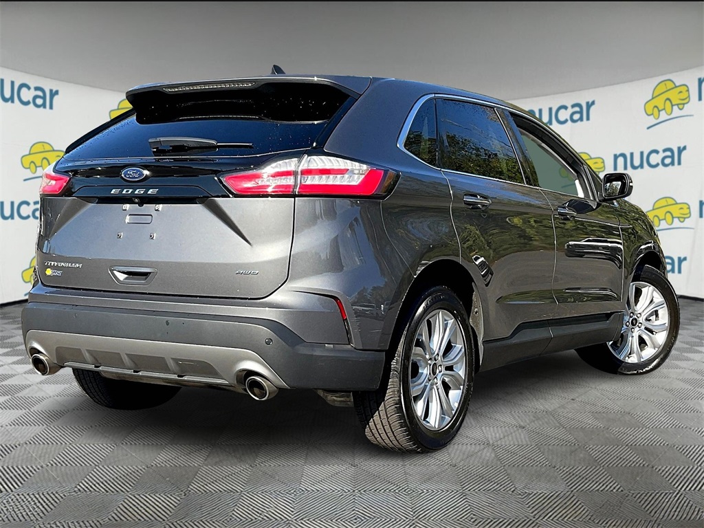 2023 Ford Edge Titanium photo 6