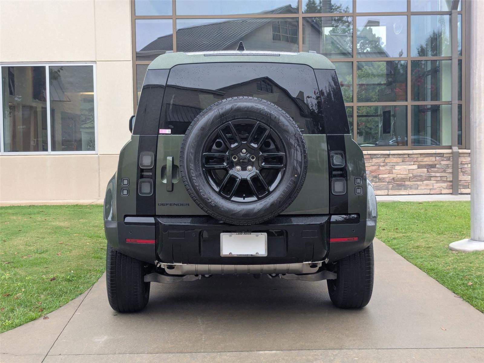 2026 Land Rover Defender 110 S photo 6