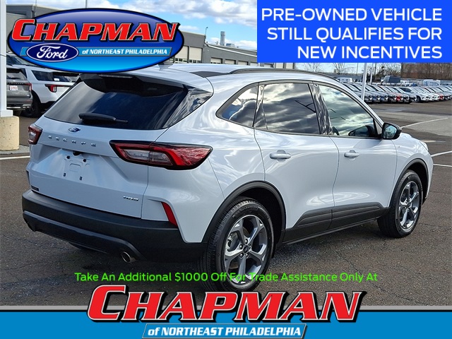 2025 Ford Escape ST-Line photo 4