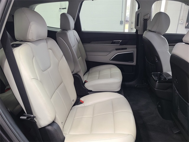 2022 Kia Telluride EX photo 15