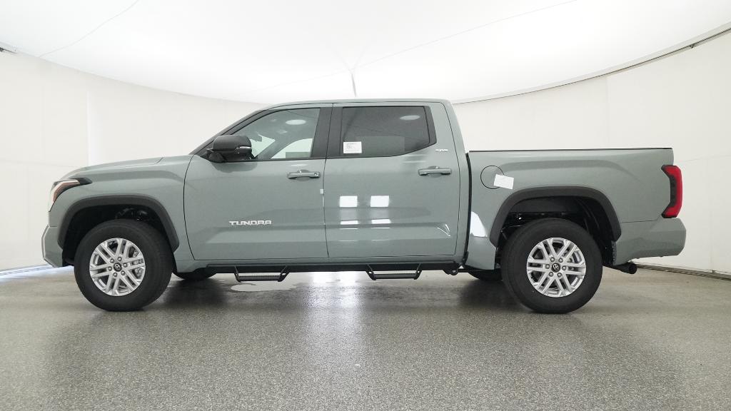 2025 Toyota Tundra SR5 photo 10