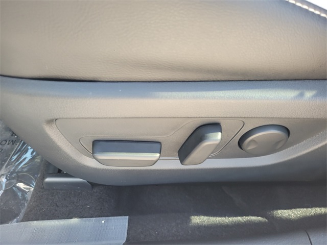 2026 Mazda CX-50 2.5 S Preferred photo 4