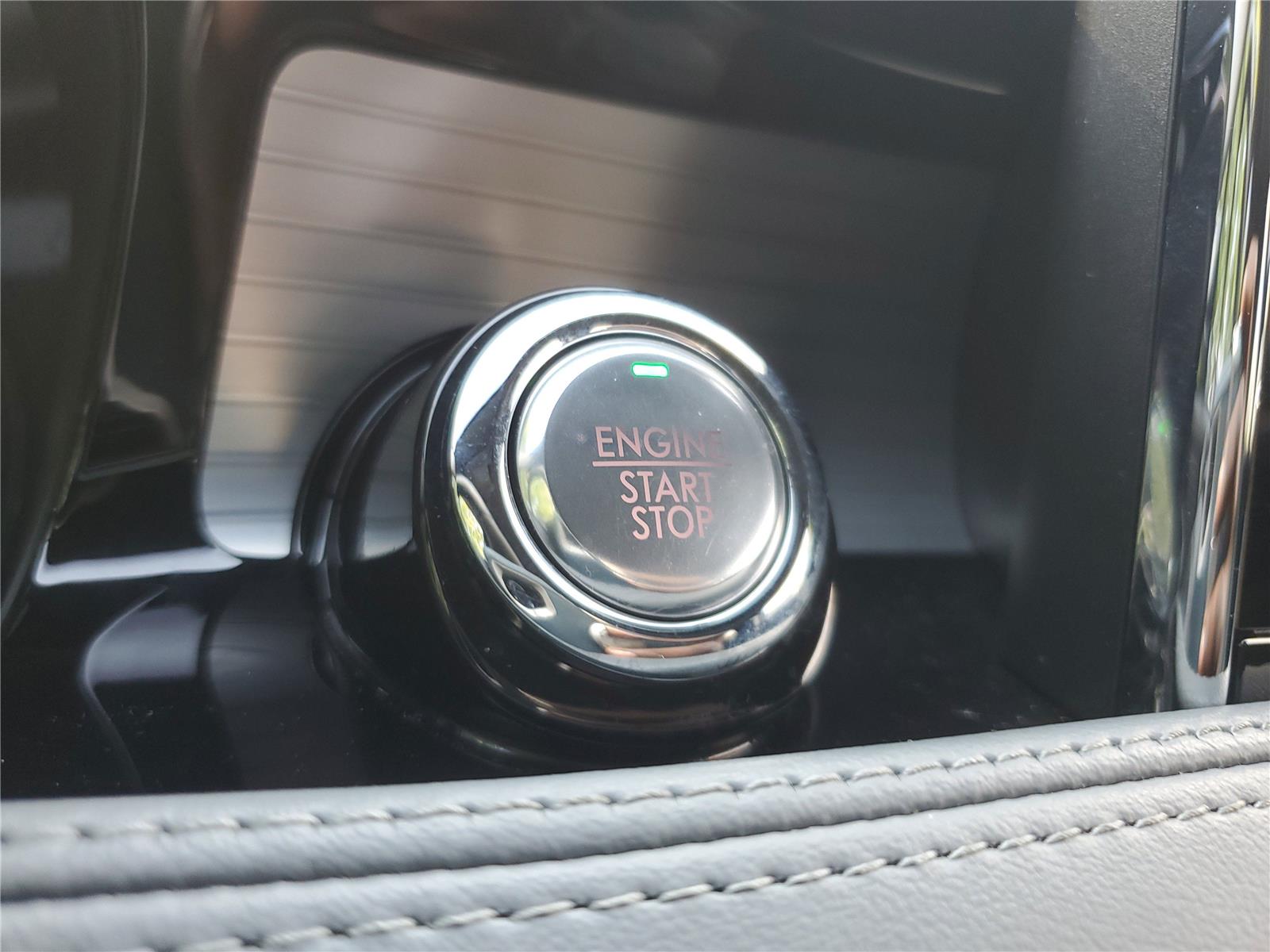 2022 Lincoln Corsair Standard photo 34