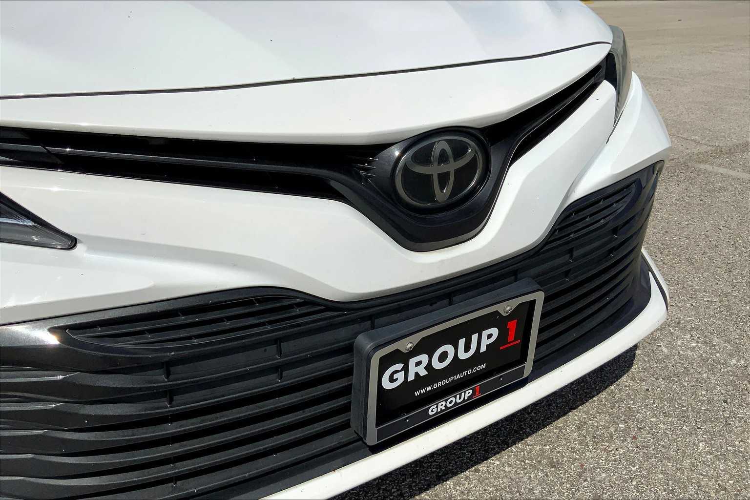 2019 Toyota Camry LE photo 25