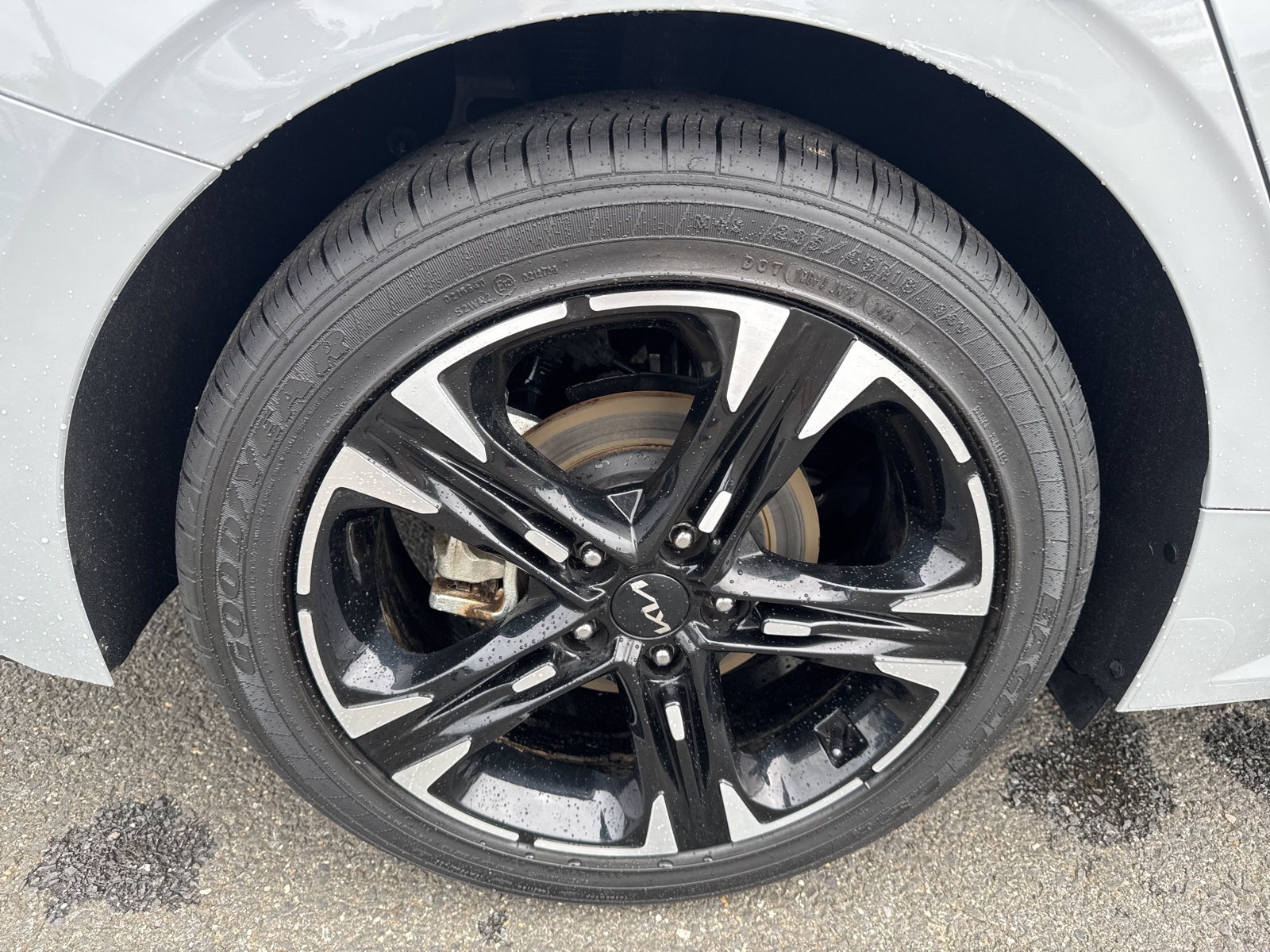 2024 Kia K5 GT-Line photo 26