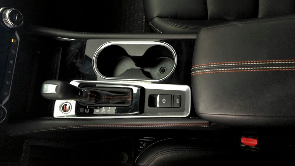 2024 Nissan Altima SR photo 19
