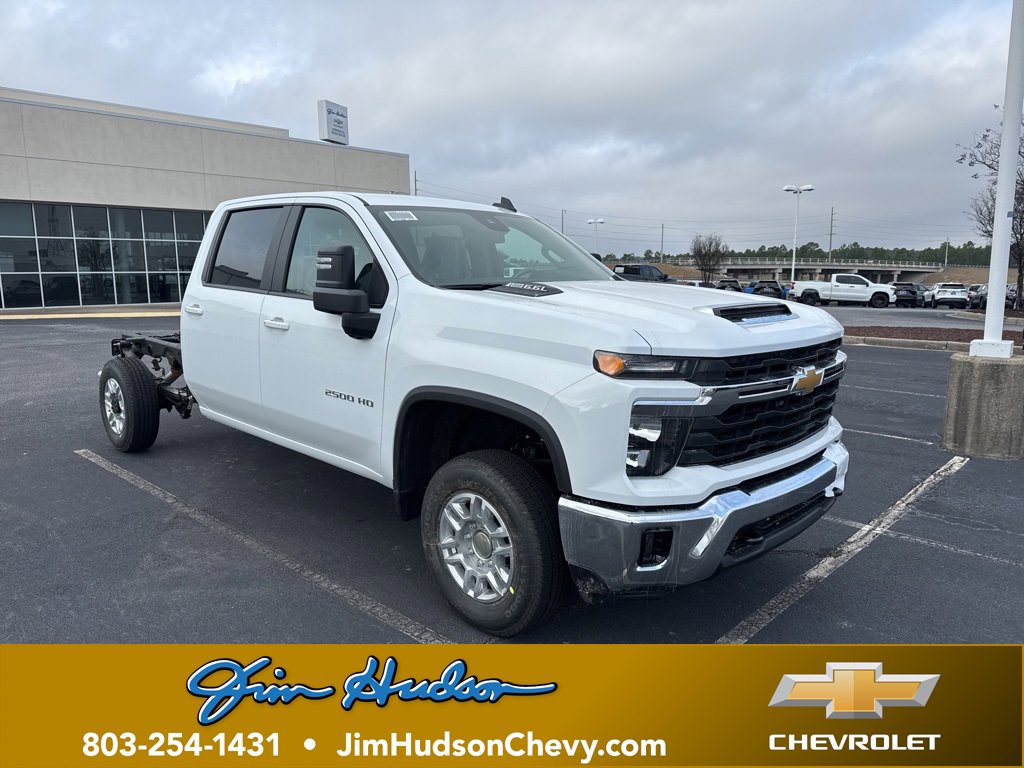 2026 Chevrolet Silverado HD LT's photo