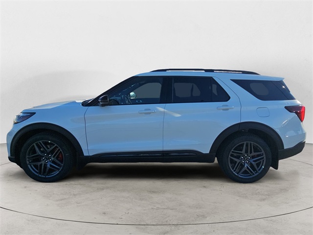 2025 Ford Explorer ST photo 2