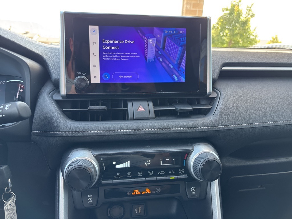 2024 Toyota RAV4 LE photo 18