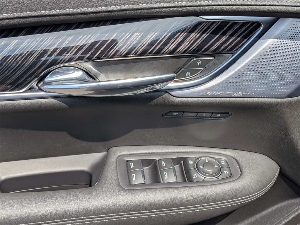 2024 Cadillac XT6 Premium Luxury photo 11
