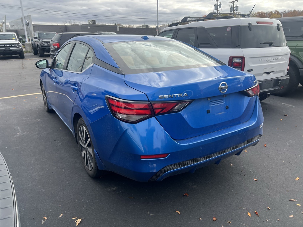 2022 Nissan Sentra SV photo 3